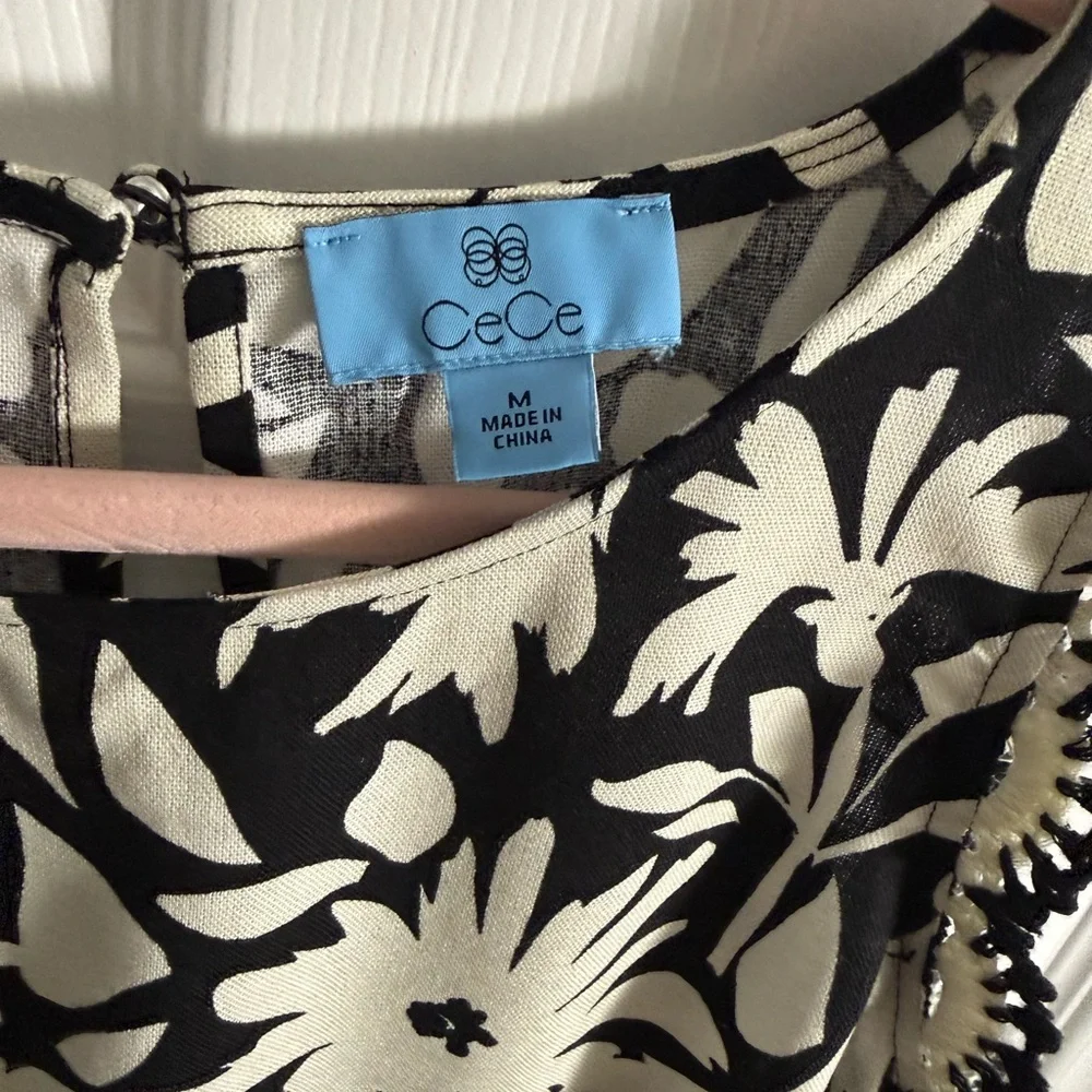 CeCe Black and White Floral Sleeveless Blouse - Picture 2 of 6
